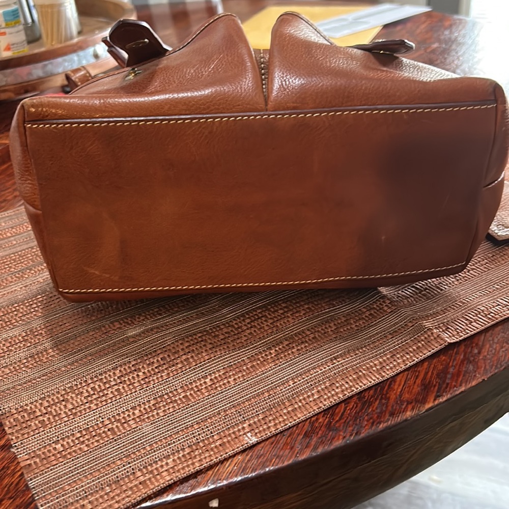 Dooney & Bourke - Picture 3 of 9